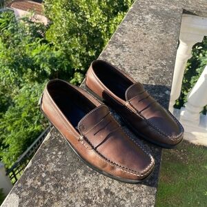 TOD'S Leather Loafers (US 9 / UK 8) - EUC